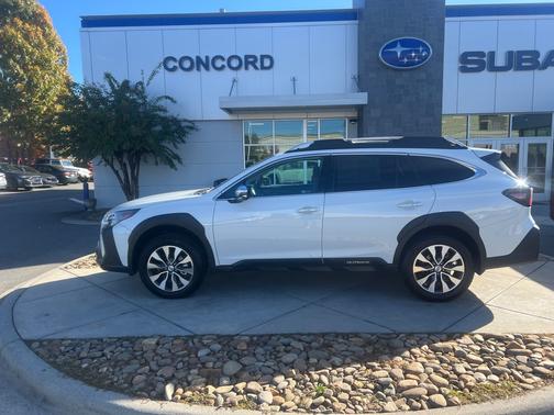 2025 Subaru Outback Touring