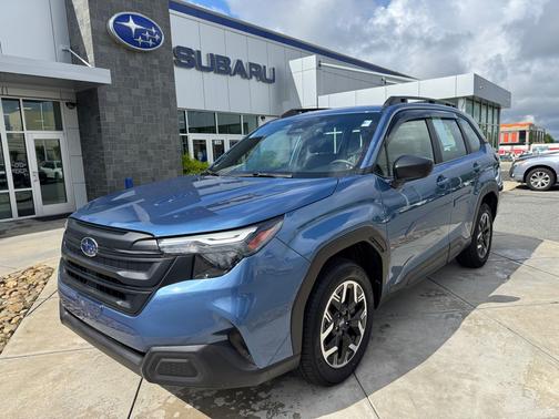 2025 Subaru Forester Base
