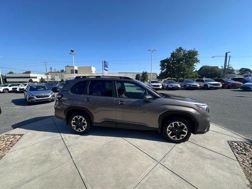Brilliant Bronze Metallic 2025 Subaru Forester Premium