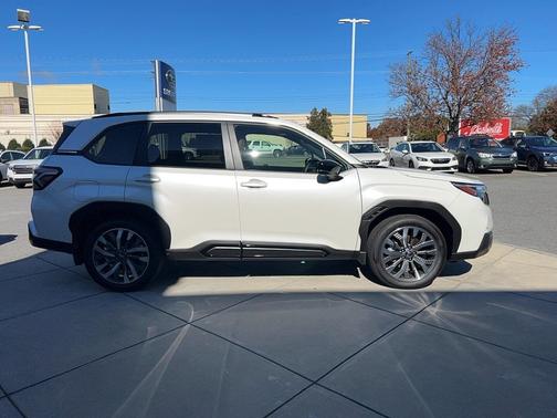 2025 Subaru Forester Touring