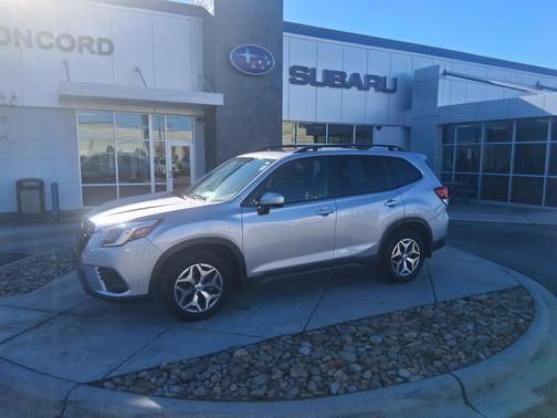 2022 Subaru Forester Premium