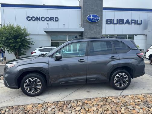 Magnetite Gray Metallic 2026 Subaru Forester Premium
