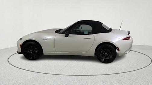 Snowflake White Pearl 2026 Mazda MX-5 Miata Club