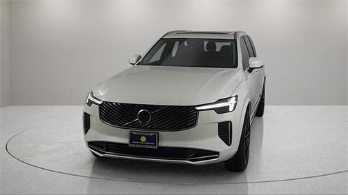 2025 Volvo XC90 B6 Plus 7-Seater