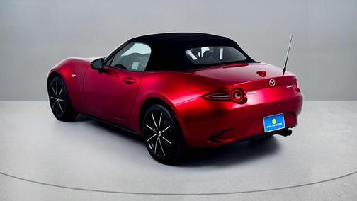 Soul Red Crystal Metallic 2026 Mazda MX-5 Miata GRAND TOURING