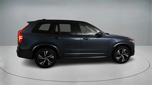 2023 Volvo XC90 Recharge Plug-In Hybrid T8 Plus Dark Theme 7 Passenger