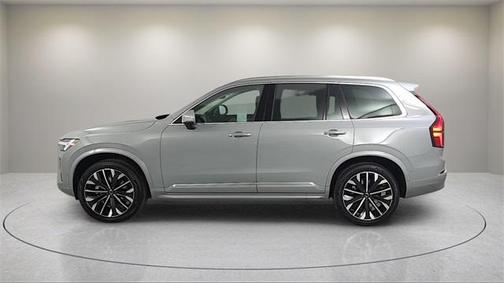 2025 Volvo XC90 B6 Ultra