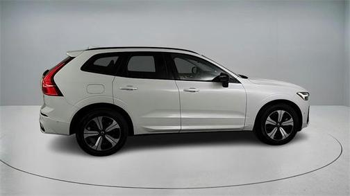 2024 Volvo XC60 Recharge Plug-In Hybrid T8 Plus Dark Theme