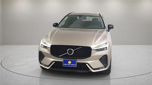 2025 Volvo XC60 B5 Core