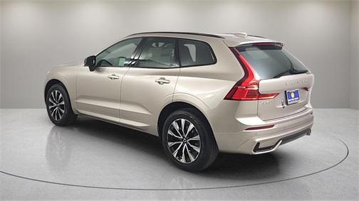 2025 Volvo XC60 B5 Core