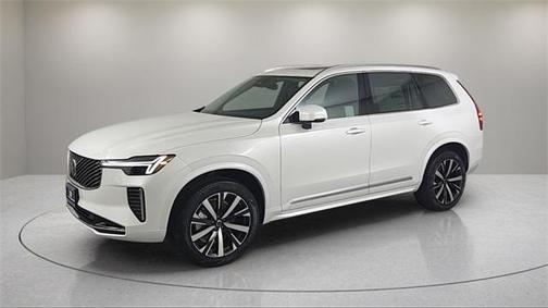 2025 Volvo XC90 B6 Core