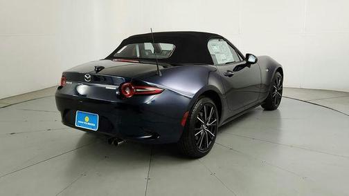 2026 Mazda MX-5 Miata GRAND TOURING