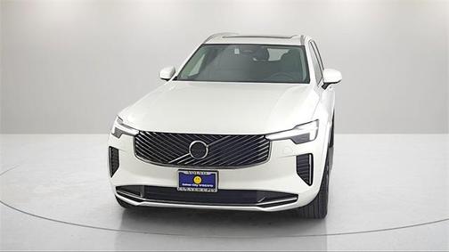 2025 Volvo XC90 B6 Plus 7-Seater