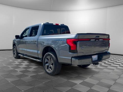 2023 Ford F-150 Lightning LARIAT