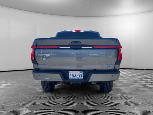 2023 Ford F-150 Lightning LARIAT