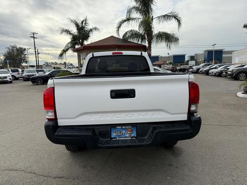 2019 Toyota Tacoma SR