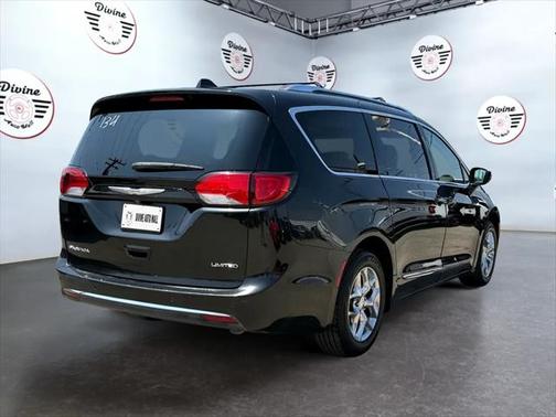 2017 Chrysler Pacifica Limited