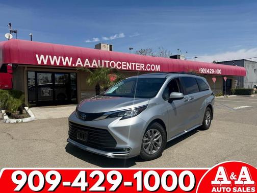 2022 Toyota Sienna XLE