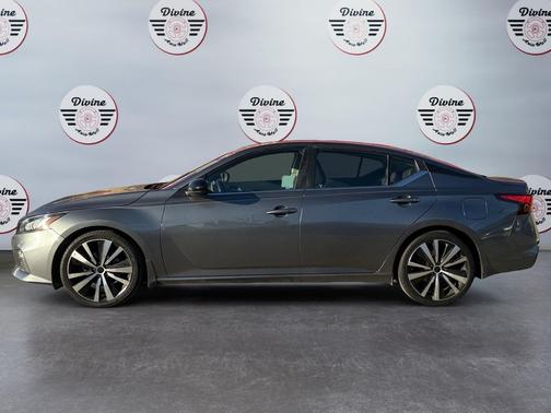 2020 Nissan Altima SR FWD