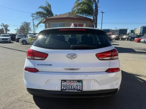 2019 Hyundai Elantra GT Base
