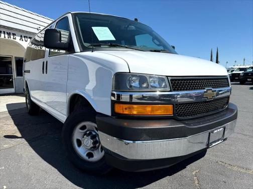2018 Chevrolet Express 3500 LT