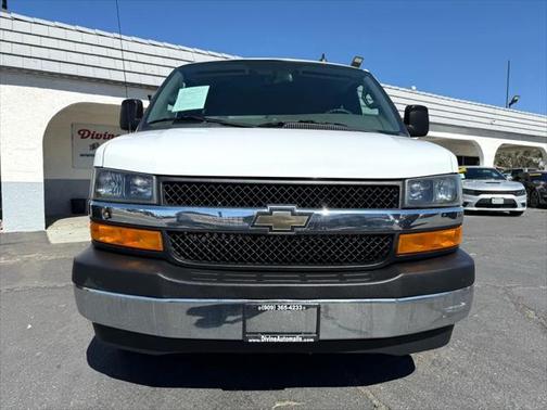 2018 Chevrolet Express 3500 LT