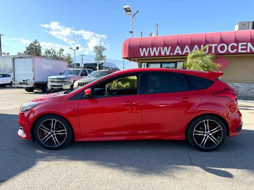 2016 Ford Focus ST Base