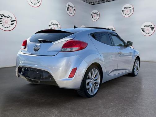 2013 Hyundai Veloster Base