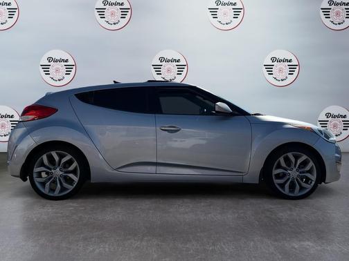 2013 Hyundai Veloster Base