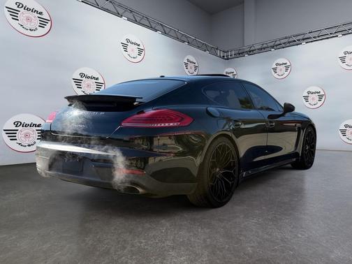 2014 Porsche Panamera 4