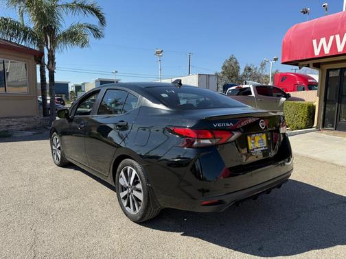2020 Nissan Versa 1.6 SR