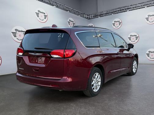 2020 Chrysler Voyager LXI