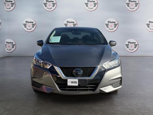 2020 Nissan Versa 1.6 SV