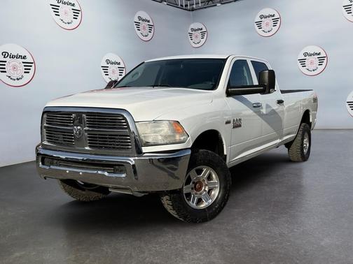 2018 RAM 2500 Tradesman Crew Cab 4x4 8' Box