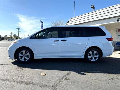 2018 Toyota Sienna SE