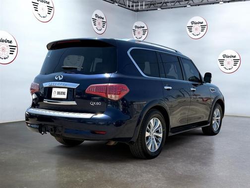 2017 INFINITI QX80 Base