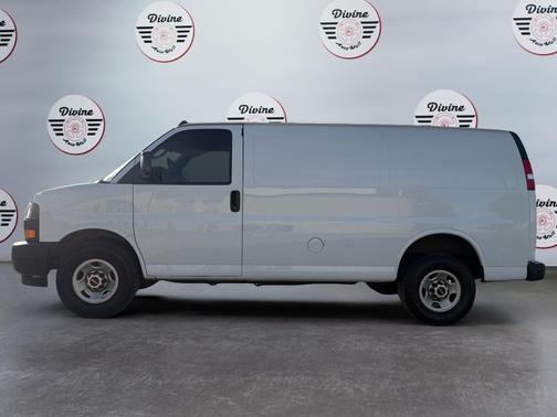 2021 GMC Savana 2500 Work Van