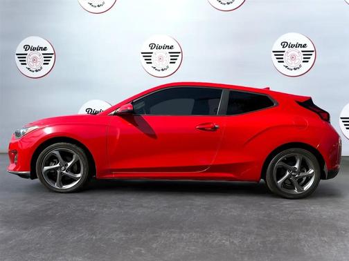2020 Hyundai Veloster 2