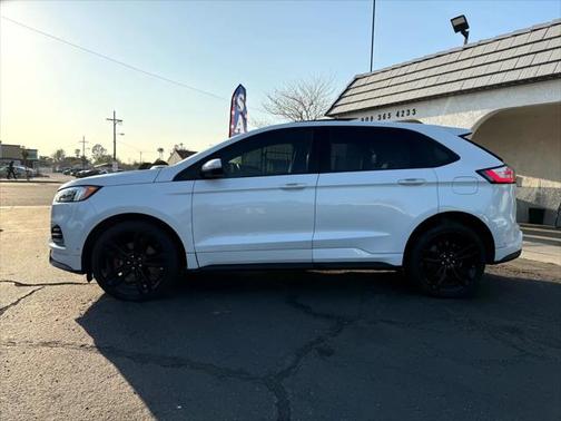 2020 Ford Edge ST