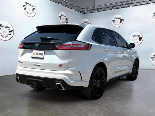 2020 Ford Edge ST
