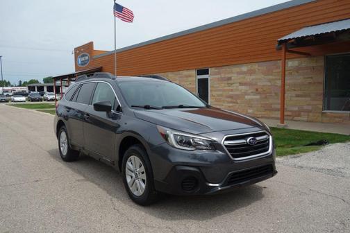 Magnetite Gray Metallic 2018 Subaru Outback 2.5i