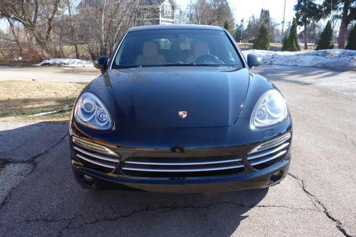2014 Porsche Cayenne Platinum Edition