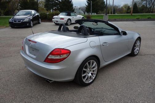 Silver 2005 Mercedes-Benz SLK-Class SLK350 Roadster