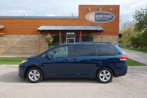 2012 Toyota Sienna LE