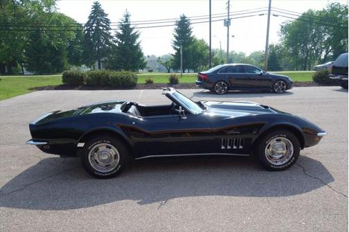 1969 Chevrolet Corvette Base