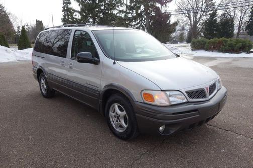2002 Pontiac Montana M16 w/1SE Pkg.