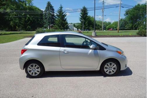 2012 Toyota Yaris L