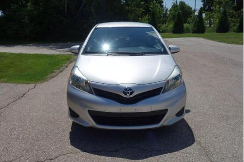 2012 Toyota Yaris L