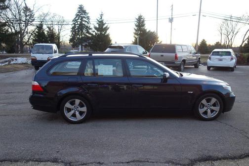 2007 BMW 530 530xi Wagon 4D