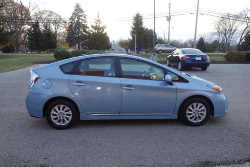 2012 Toyota Prius Plug-in Advanced